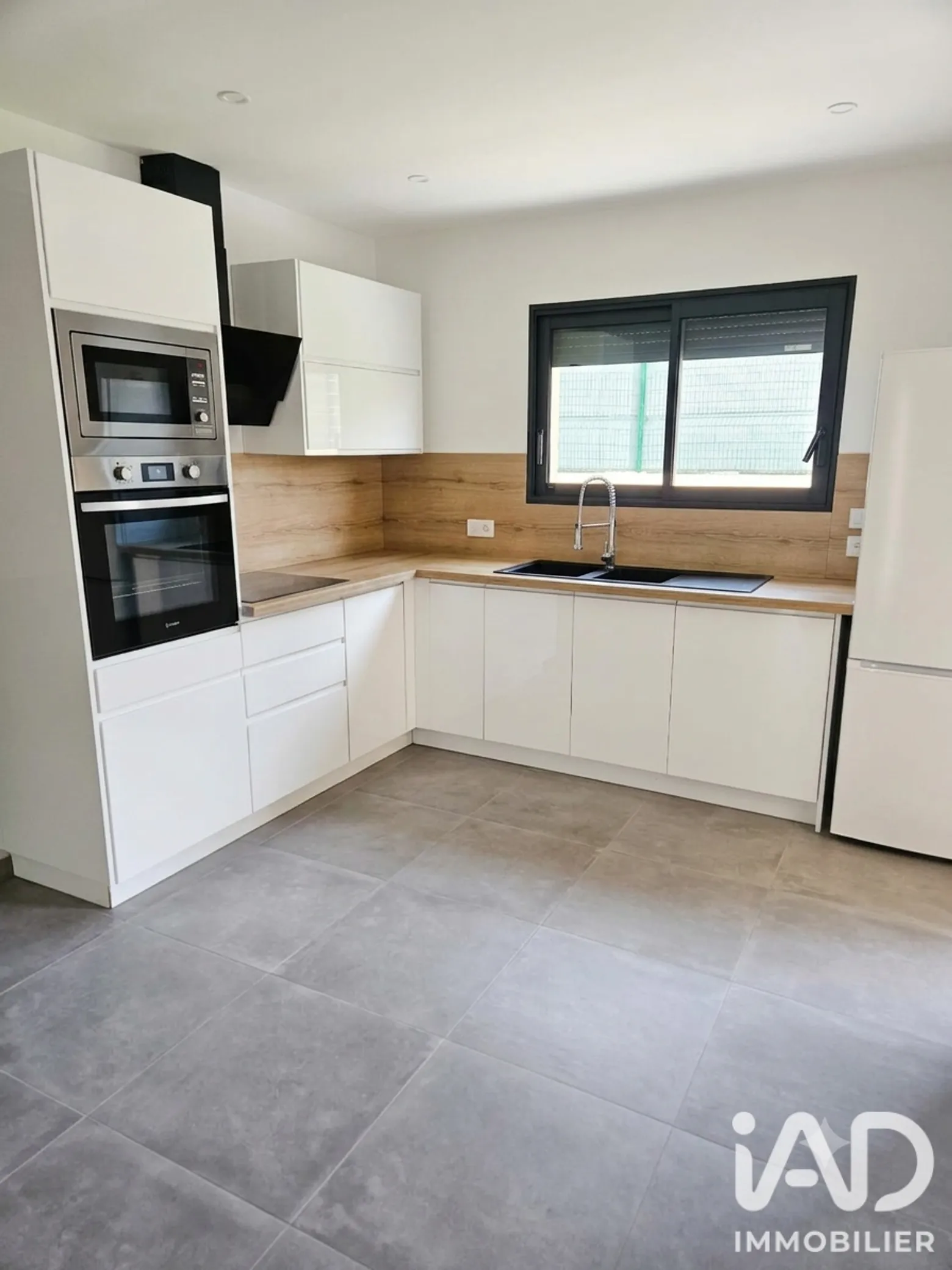 359 000 € Maison à Lespignan (34710) Réf : 2058309 – Image 4